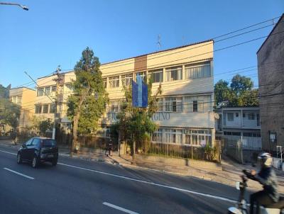 Apartamento para Loca&ccedil;&atilde;o na cidade de Volta Redonda no bairro Laranjal